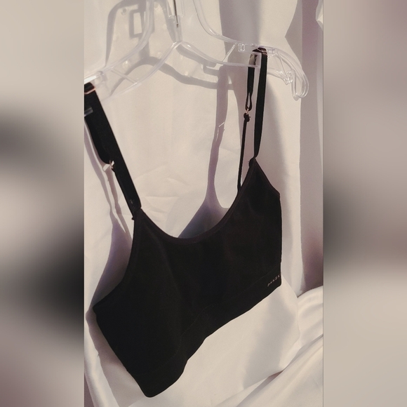 Danskin Sports Bra - Black  - size M - Picture 2 of 6